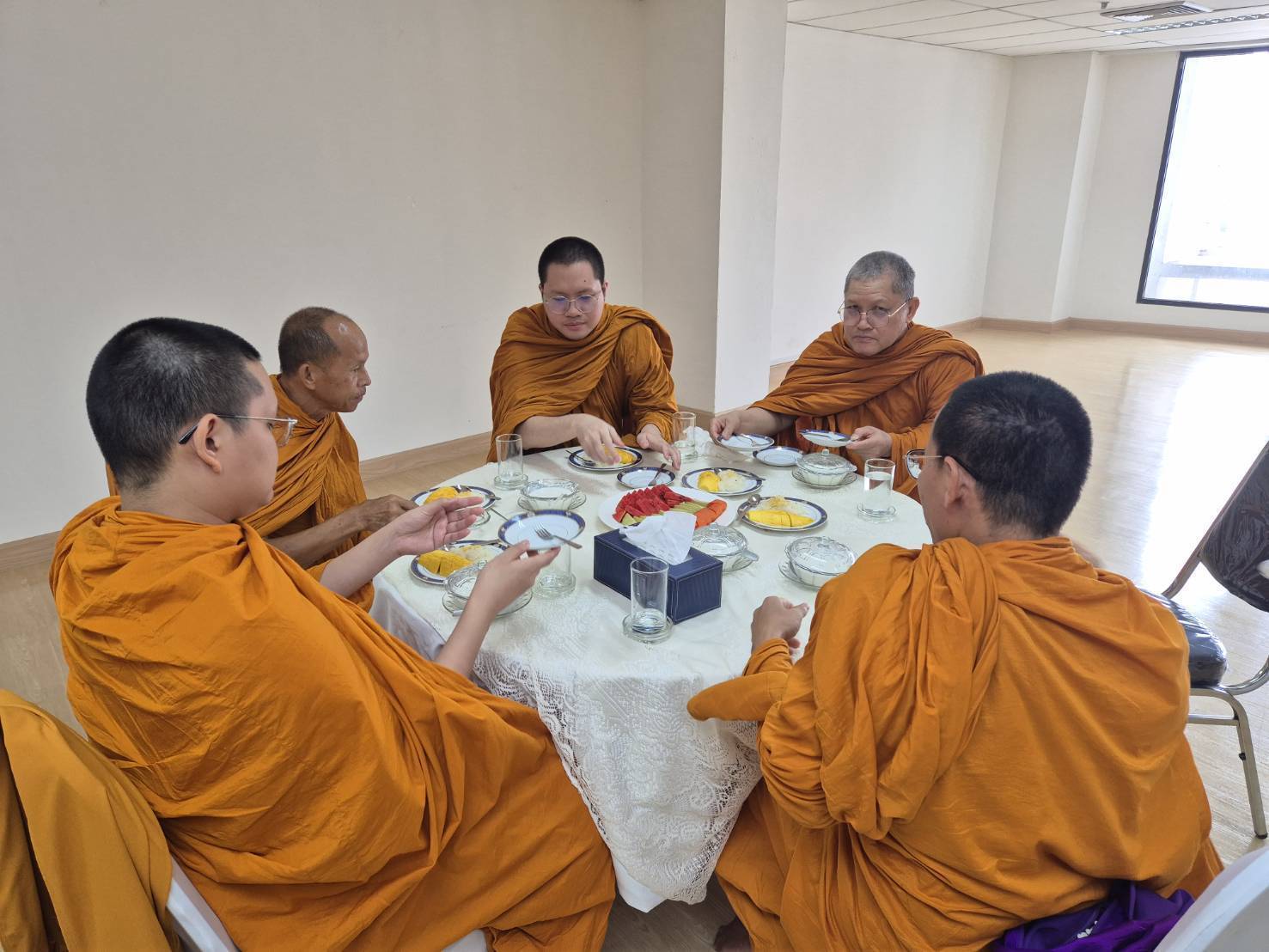 IMAGE - 379